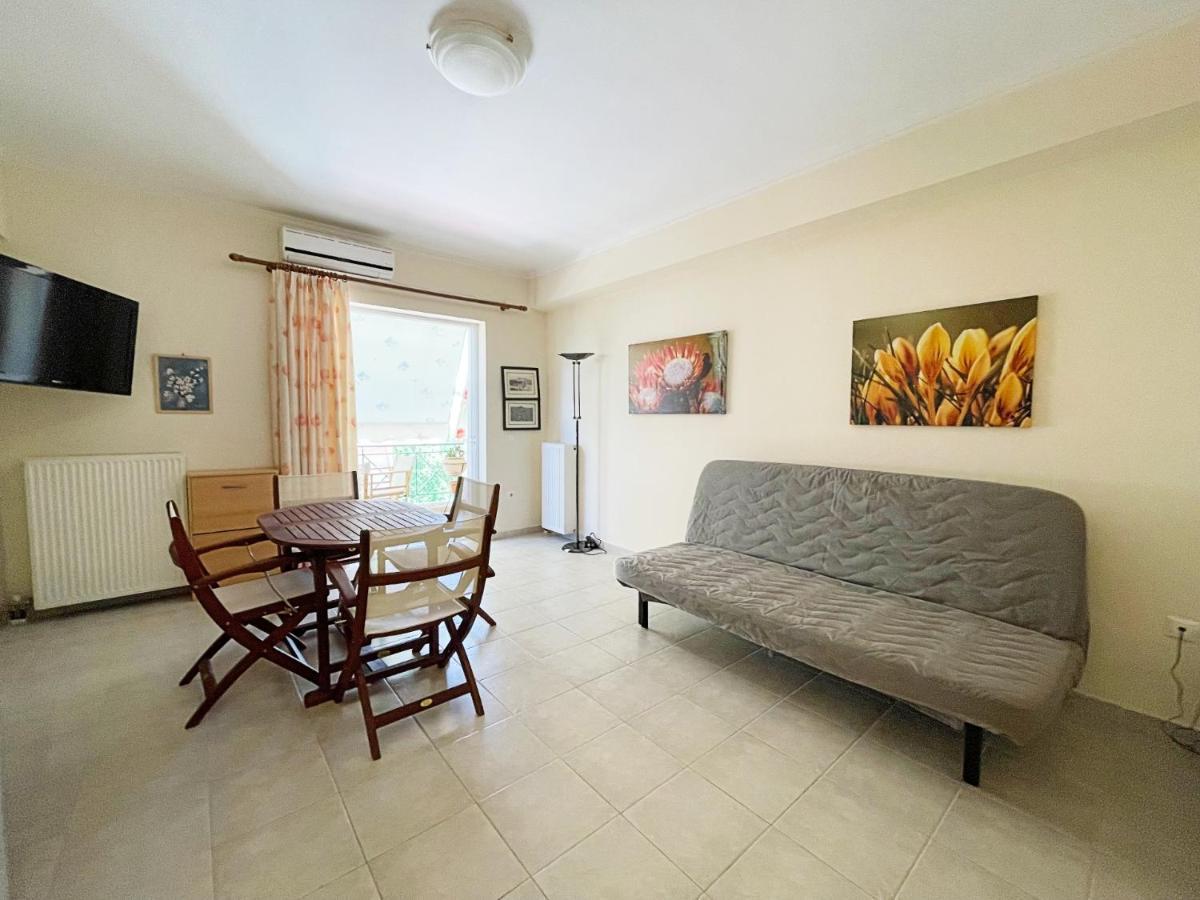 Nafplio Downtown Apartment ภายนอก รูปภาพ